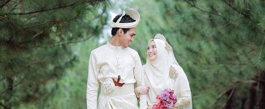20 Inspirasi Foto Pasca Wedding, Cocok Buat Pasangan yang Menganut Taaruf!
