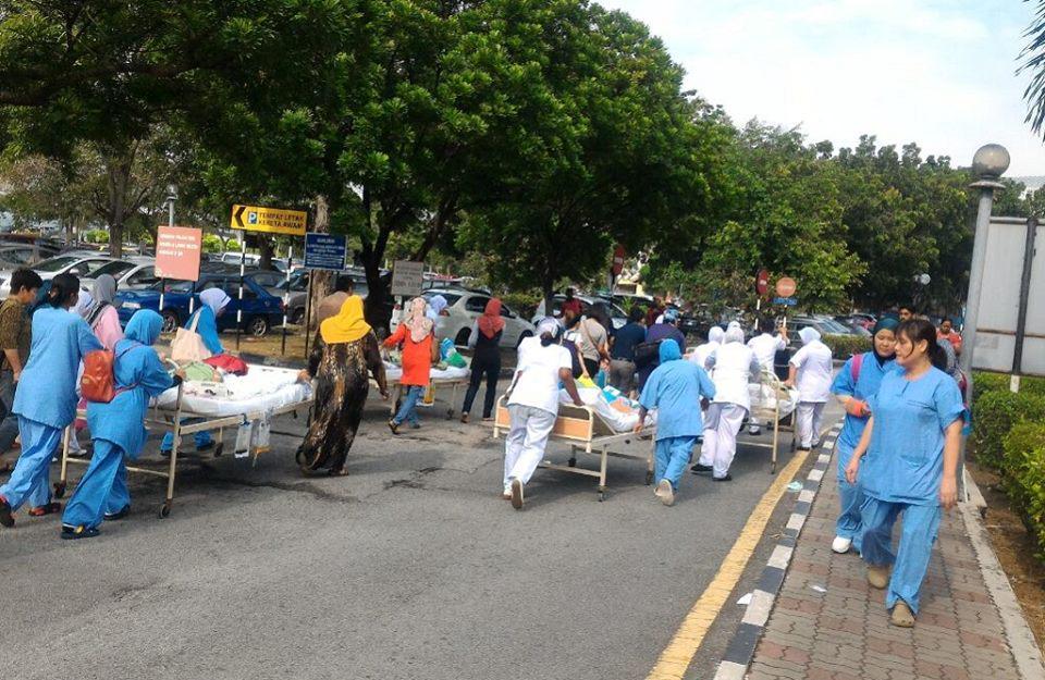 [BREAKING NEWS] Ruang ICU di RS Terbesar Johor Bahru Terbakar, 6 Pasien Tewas!