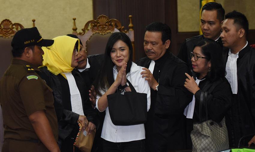 [OPINI] 5 Alasan Kenapa Kita Perlu Bersyukur Sidang Jessica Wongso Disiarkan di Televisi