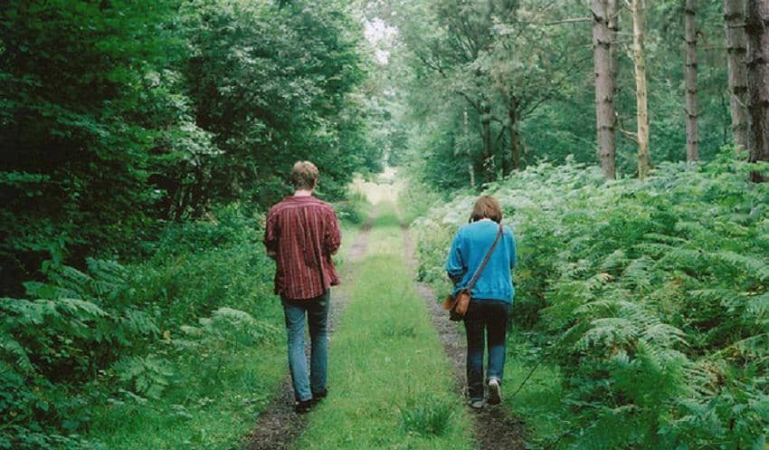 Yang Ingin Aku Tanyakan Cuma Satu. Sekarang, Hubungan Seperti Apa yang Sedang Kita Jalani?