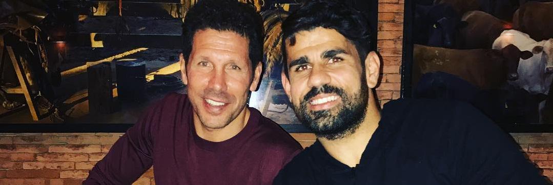 Fans Chelsea Dilarang Lihat... Diego Costa Berselfie Ria dengan Mantan Manajernya