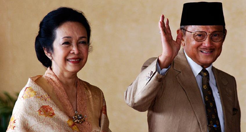 Akankah Kisah Cinta Kita Seperti Habibie dan Ainun yang Mampu Bersemi Hingga di Surga-Nya?