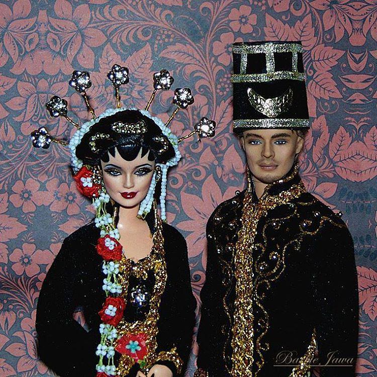 Ketika Boneka Barbie Berubah Jadi Gadis Jawa, Lebih Anggun dan Bersahaja!