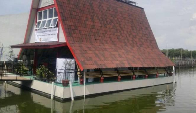 Semarang Punya Bangunan Apung Pertama di Indonesia
