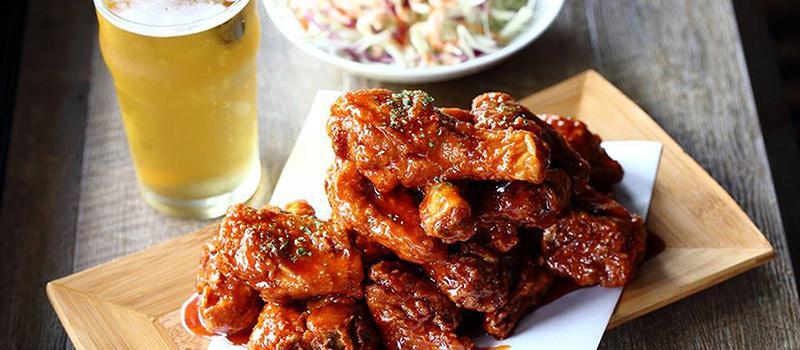 Pekerjaan Terbaik di Dunia: Digaji Rp 190 Juta untuk Mencicipi Ayam Goreng dan Bir