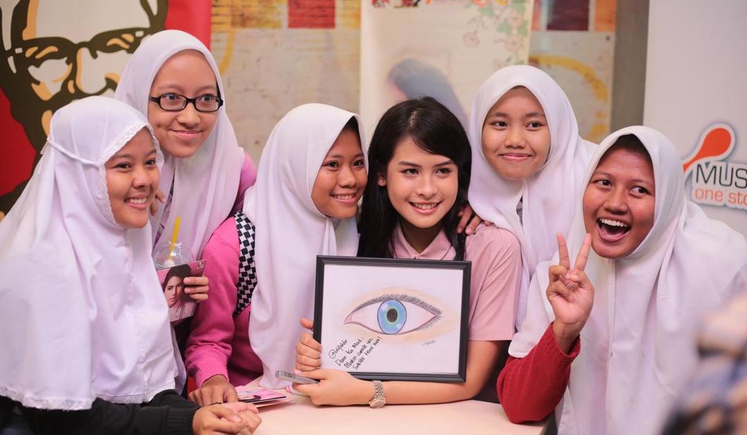 Bukan Tentang Uang atau Tampang, Ini 11 Hal yang Bikin Orang-orang Mengagumimu