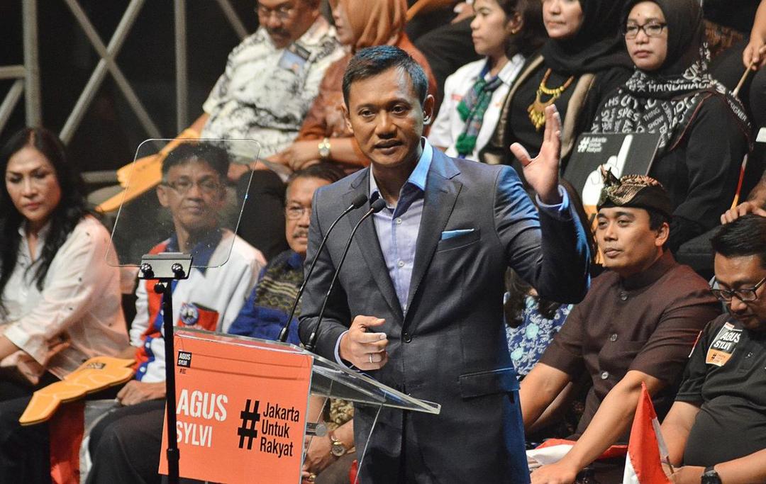 Timses Agus-Sylvia Anggap Bantuan Rp 1 Miliar per RW Sebagai Perwujudan UU, Apa Kata Netizen?