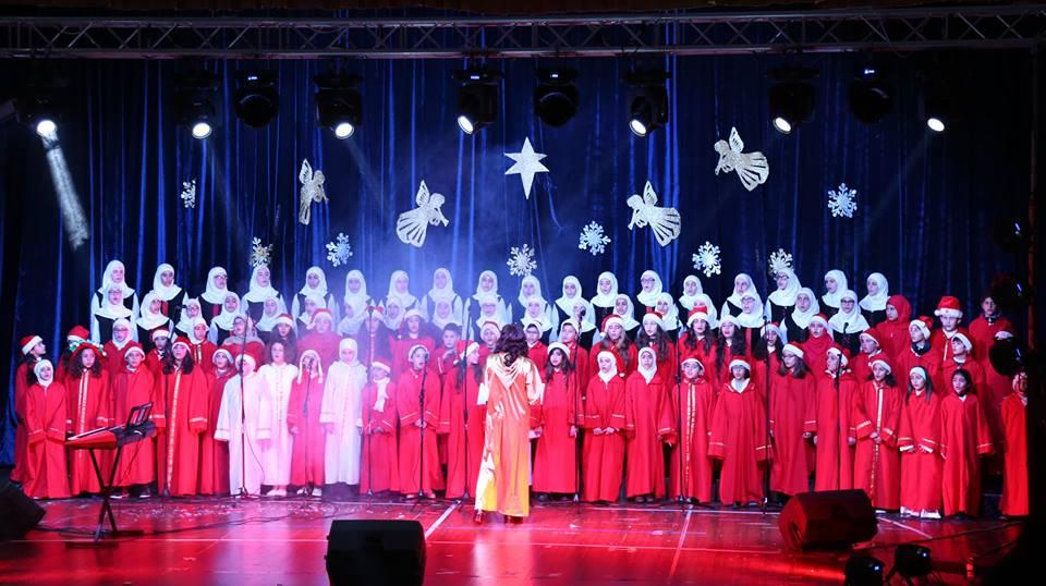 VIRAL: Kelompok Paduan Suara Muslim Bernyanyi dalam Festival Lagu Natal!