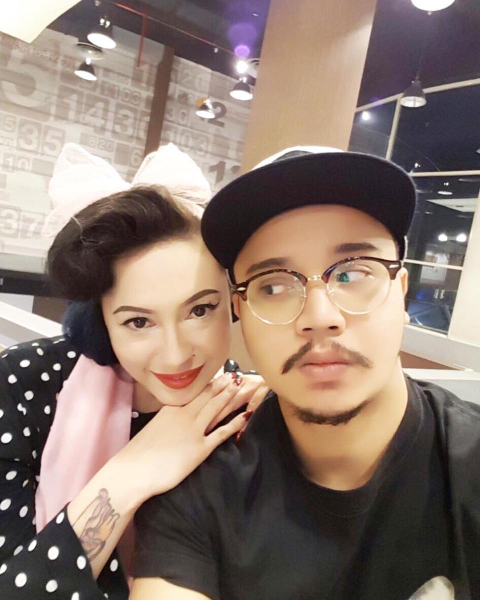 10 Potret Kemesraan Derby Romero dan Claudia Adinda, Siap Nikah Nih?