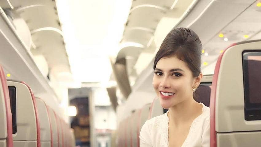 InstaGirl We Love: 7 Pramugari Paling Atraktif di Relung Langit Indonesia