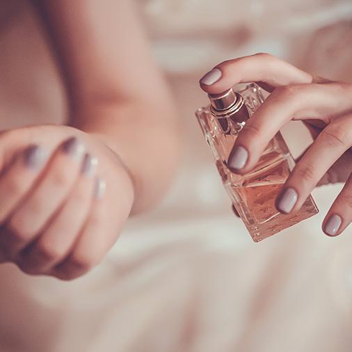 Pakai Parfum dan 9 Kebiasaan Sepele Ini Buruk bagi Kesehatan