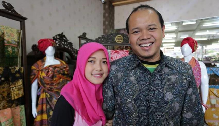 Wanita Ini Buktikan Bahwa Menikah di Usia 17 Tahun Bukan Halangan Jadi Miliarder