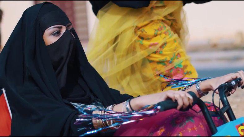 [VIRAL] Para Feminis Bercadar di Arab Saudi Tuntut Persamaan Hak Melalui Video Keren Ini!