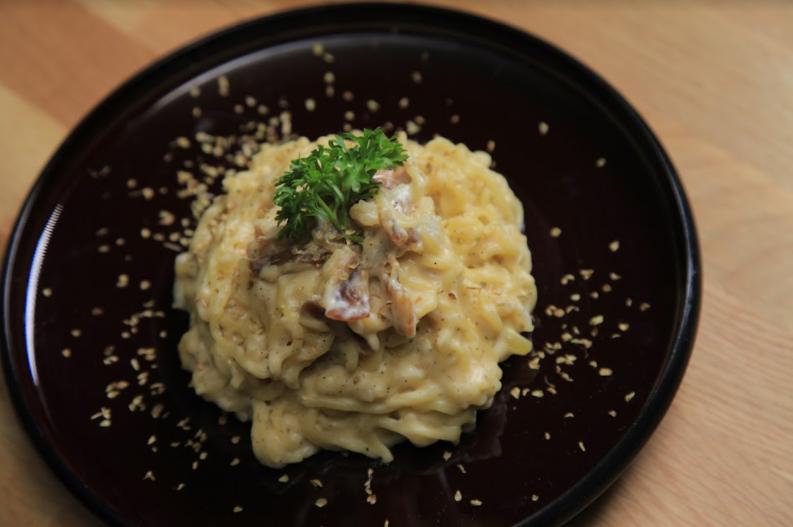 Intip Resep Indomie Carbonara yang Bakal Bikin Kamu Terlena Ini!