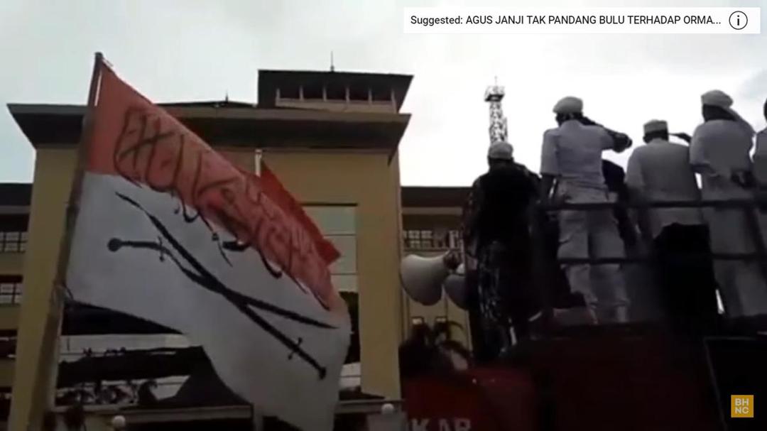 Dilaporkan karena Bendera Negara Bertuliskan Huruf Arab, FPI Balik Salahkan Metallica