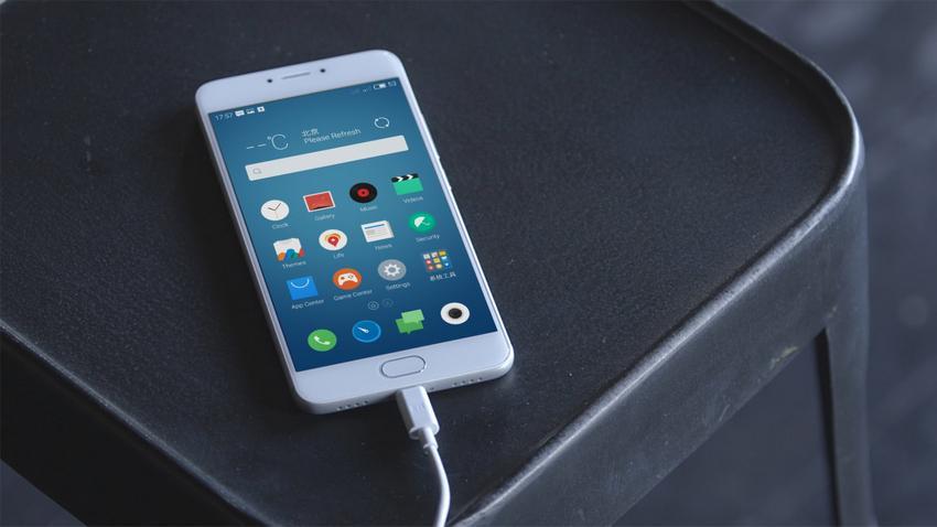 8 Merek Smartphone Berkualitas yang Pas Untuk Mahasiswa