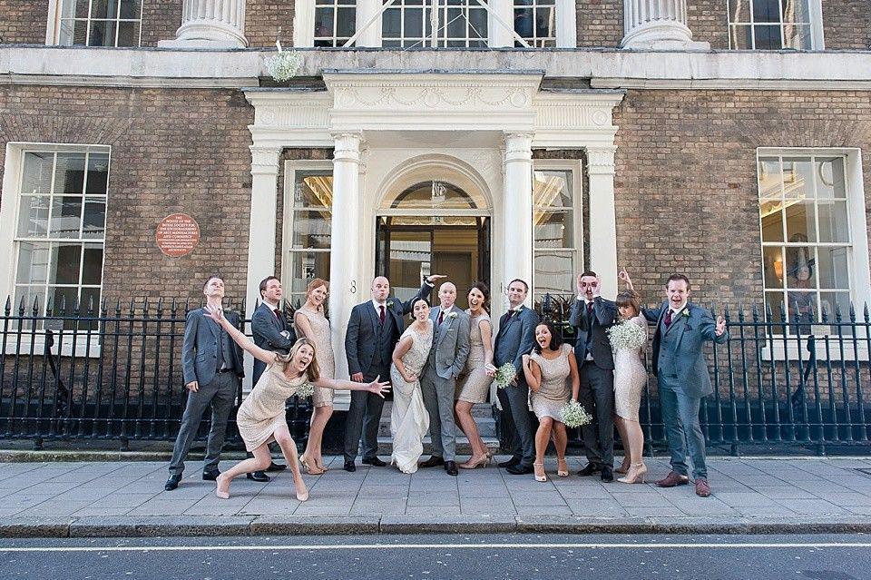 7 Tradisi dari Balik Jejeran Bridesmaids dan Groomsmen