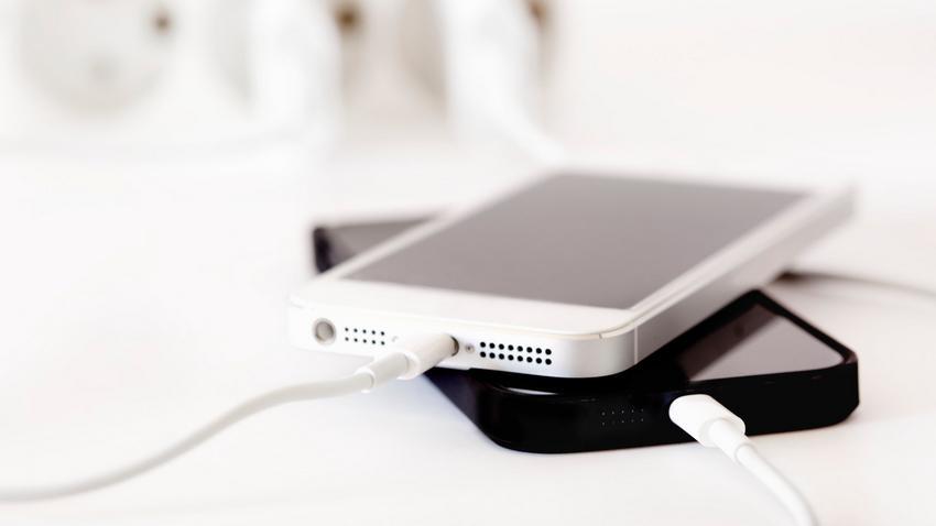5 Cara Memperbaiki iPhone yang Tidak Bisa Di-charge