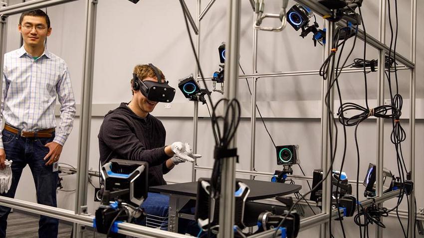 Canggih, Mark Zuckerberg Siap Luncurkan Sarung Tangan Virtual Reality!