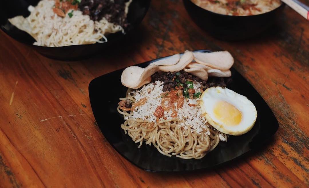 10 Makanan Enak di Surabaya Ini Harganya Gak Lebih Rp 15.000 Saja!