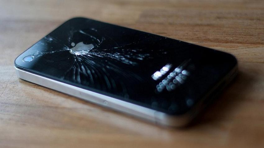 5 Langkah Hilangkan Goresan di Bodi Smartphone, Kinclong Seperti Baru!