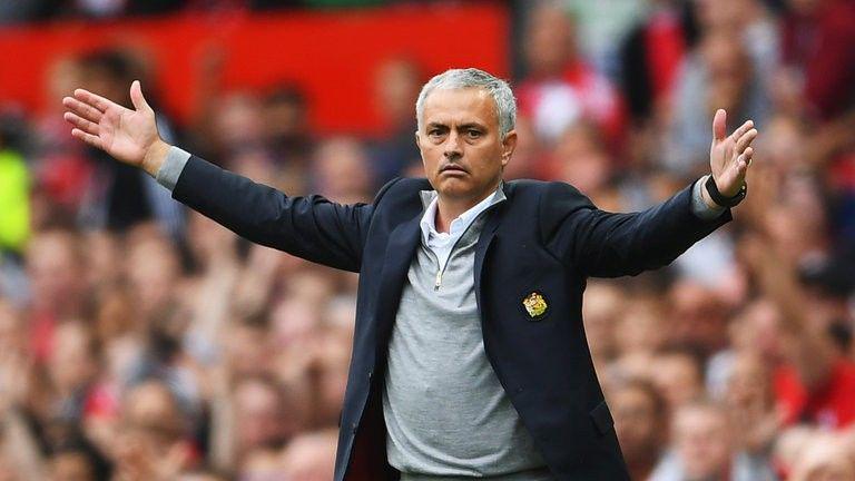 Manchester United Dihadapkan Pada Situasi Serba Sulit