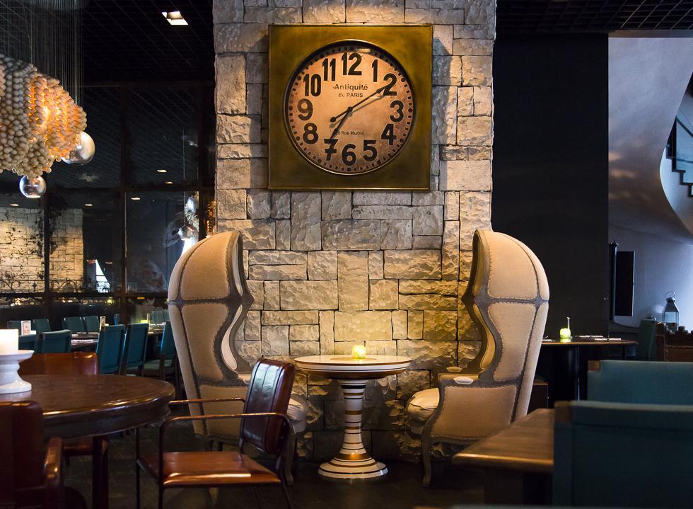 8 Restoran di Jakarta yang Cocok Banget untuk Dinner Romantis dengan Pasanganmu!