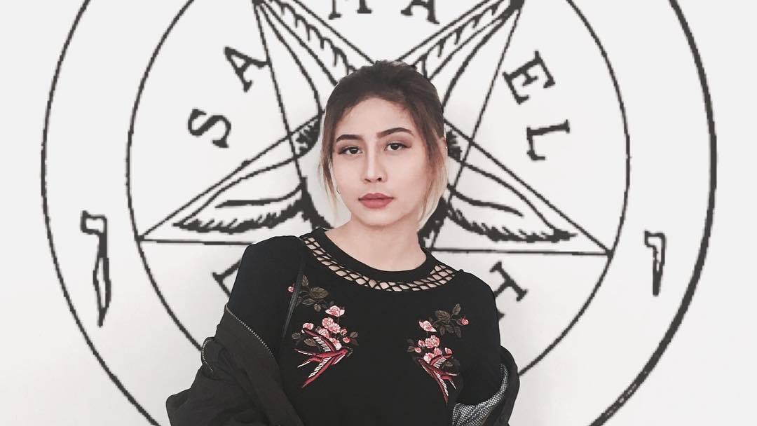 Awkarin Rilis Lagu Baru, Akankah Lebih Baik dari Sebelumnya?