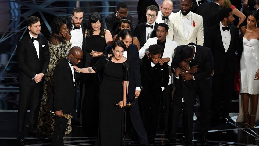 Daftar Lengkap Pemenang 89th Academy Awards 2017, La La Land Gak Jadi Raih Best Picture!