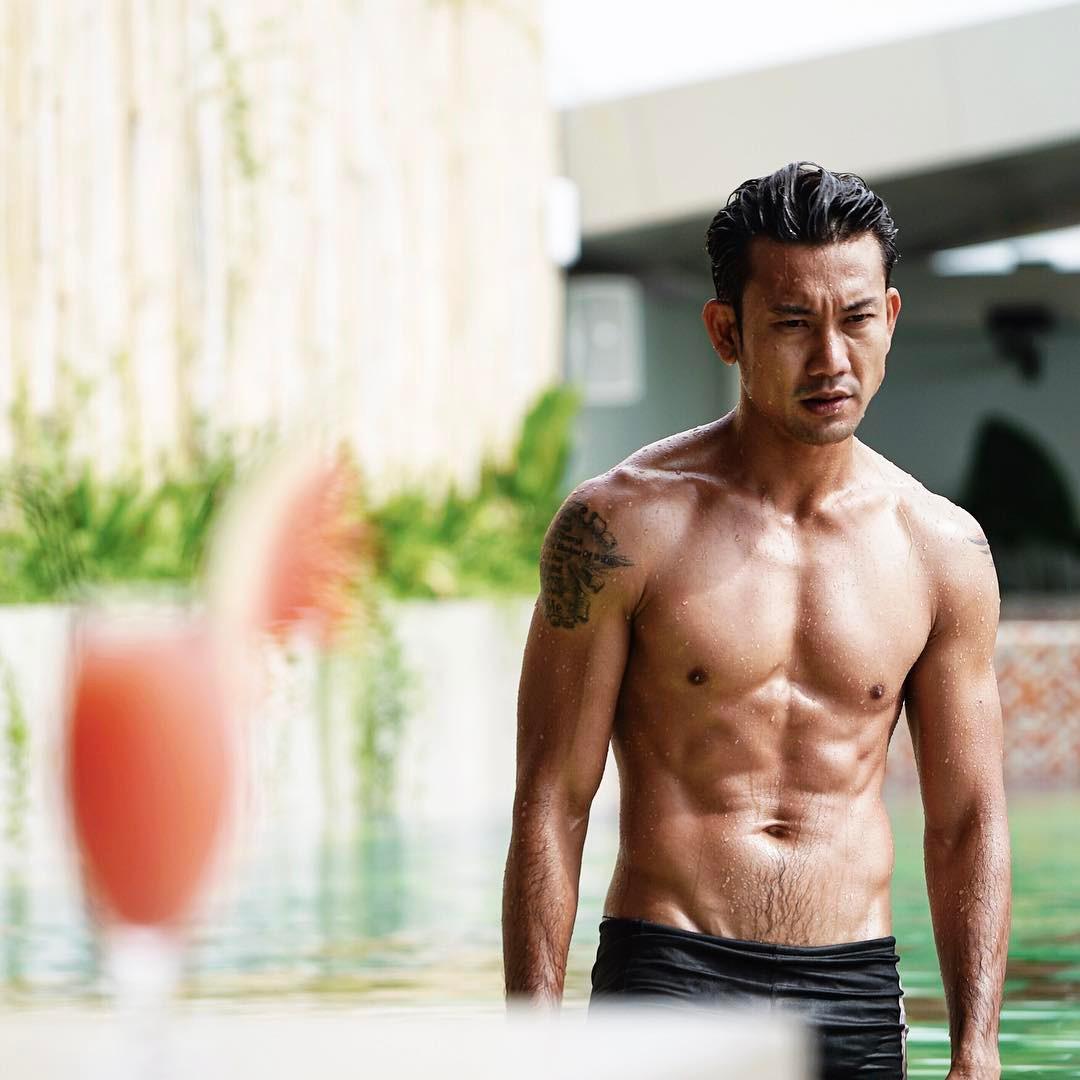 10 Aktor Indonesia Pemilik Tubuh Kekar, Bikin Cewek Terpesona Deh