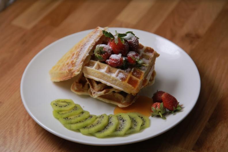 Oatmeal Waffle, Dessert Sehat dan Enak yang Bikinnya Gak Pakai Ribet