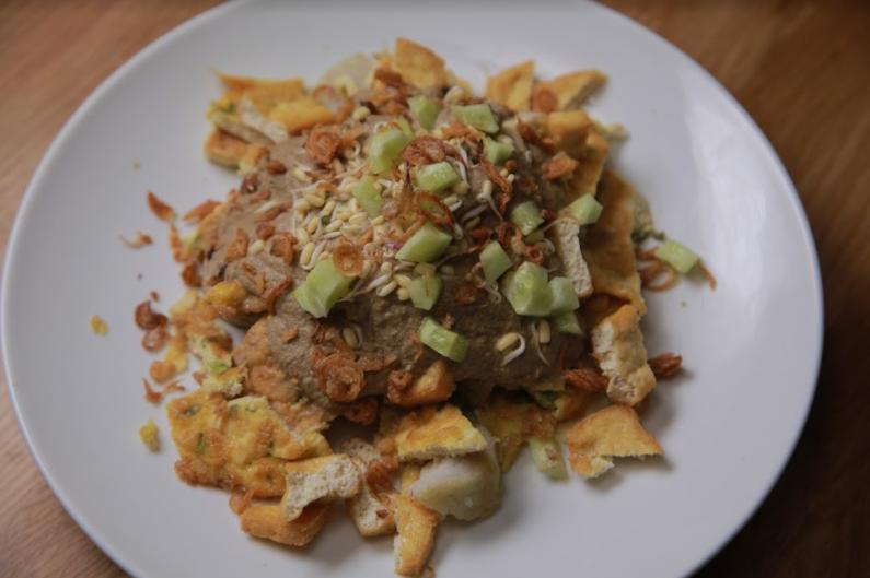 Cobain! Makanan Khas Surabaya Tahu Tek Ini Ternyata Bikinnya Gak Susah, Lho!