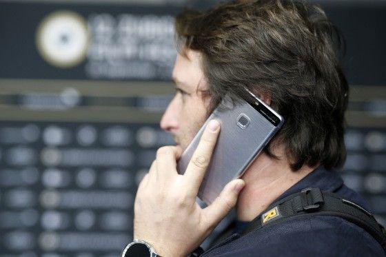 Inilah 2 Produsen Ponsel China yang Mengalahkan Penjualan Samsung Dan Apple
