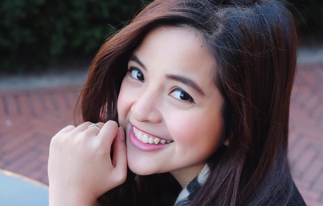 11 Alasan Pria Lebih Memilih Perempuan Cerdas Daripada yang Cantik Doang