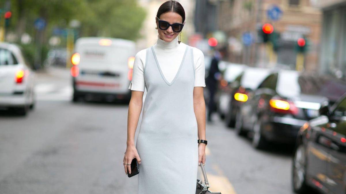 10 Gaya Turtleneck Top Yang Buat Gayamu Semakin Kekinian