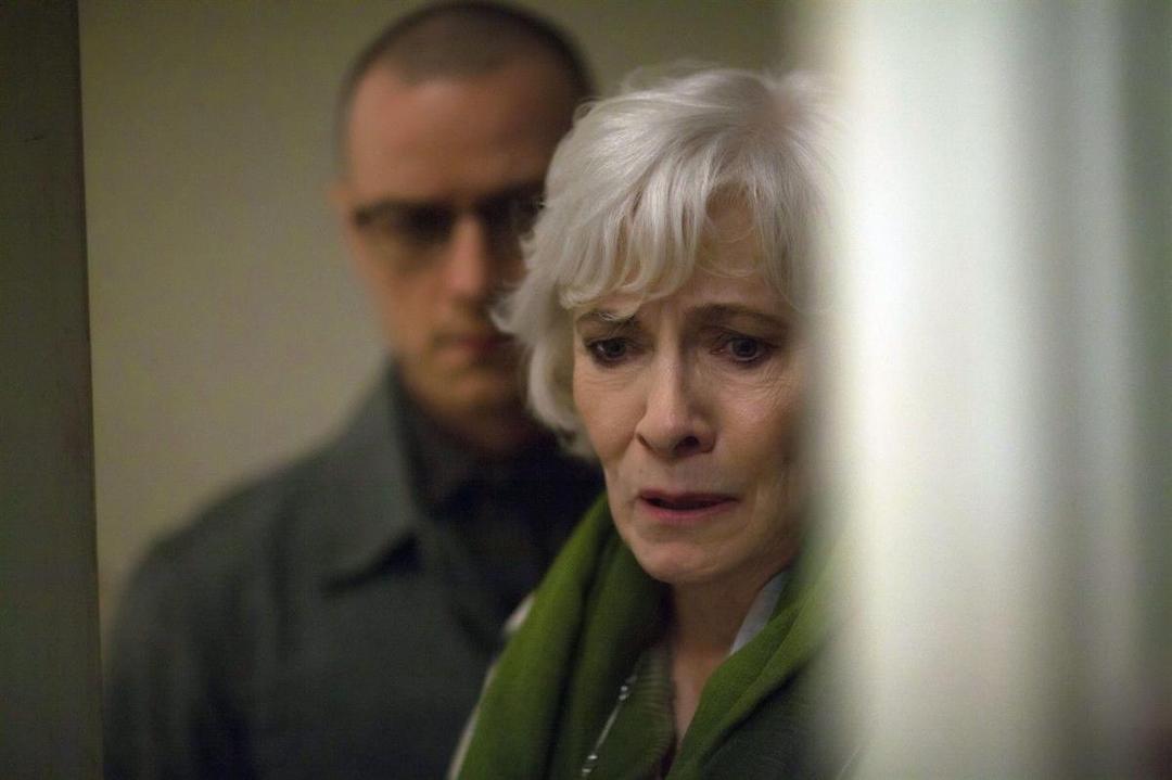 6 Kesalahan Dr. Fletcher di Film 'Split' yang Belum Kamu Sadari