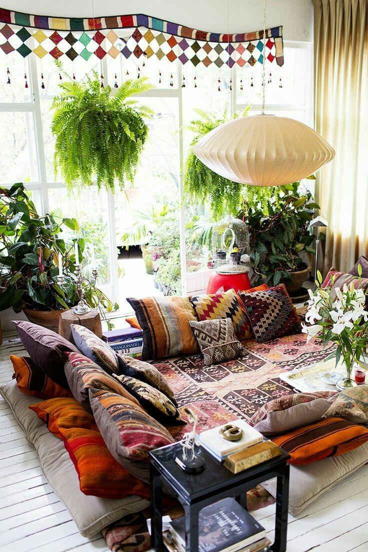 10 Inspirasi Dekorasi "Kekinian" yang Bikin Ruangan Makin Adem & Natural