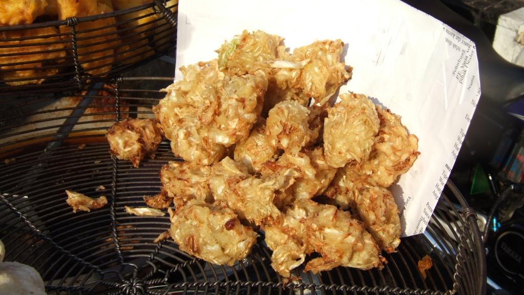 8 Bahaya yang Bisa Saja Menimpamu Ketika Terlalu Banyak Makan Gorengan