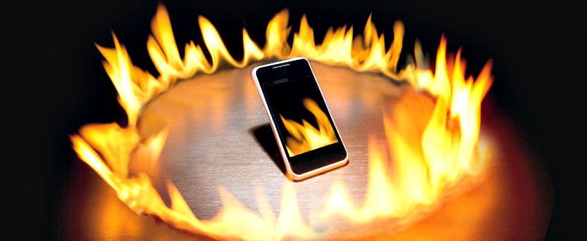 Cara Membuat Api dengan Baterai Ponselmu dalam Kondisi Darurat