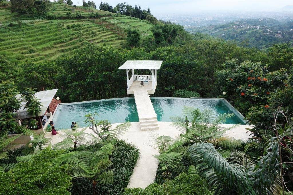 https://media-cdn.tripadvisor.com