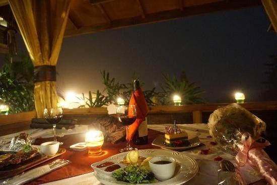https://media-cdn.tripadvisor.com
