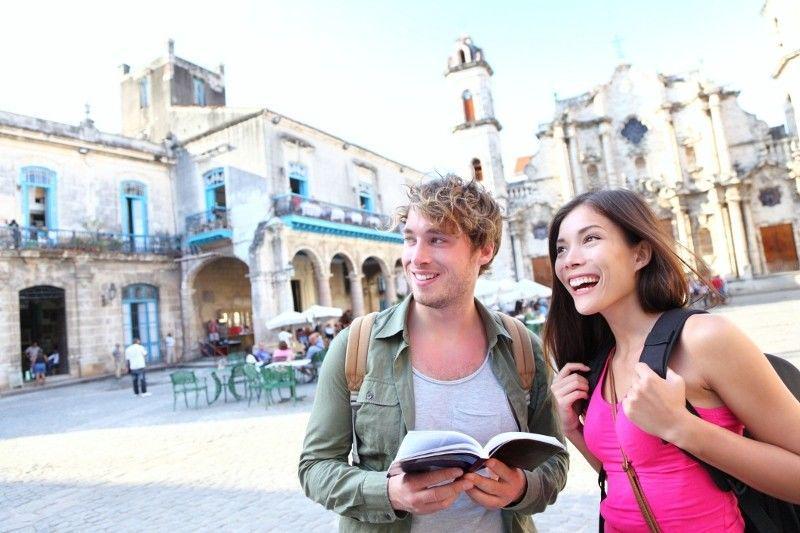 Ikuti 14 Tips Agar Kamu Bisa Traveling ke Luar Negeri dengan Budget Minim!
