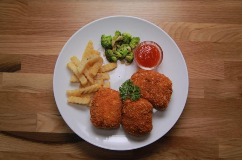 Weekend Seru Di Rumah Pakai Resep Chicken Cordon Bleu yang Sensasional