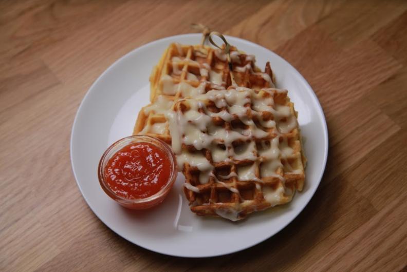 Resep Waffle Chicken Ini Gak Boleh Ketinggalan Buat Menu Makan Malam-mu!