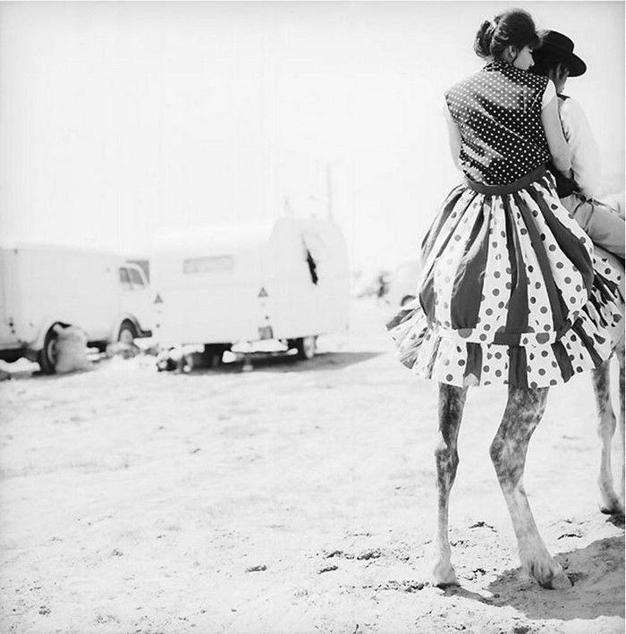 9 Foto Jadul Tahun 1950 Dari Prancis Ini, Bukti Fotografer Sudah Kreatif Sejak Lama