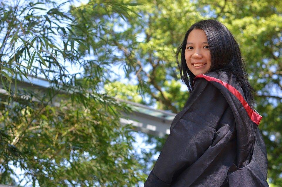 4 Alasan Kuat Bahwa Kuliah di Kampus Non-Favorit Sangat Bisa Menjamin Kesuksesan Kalian