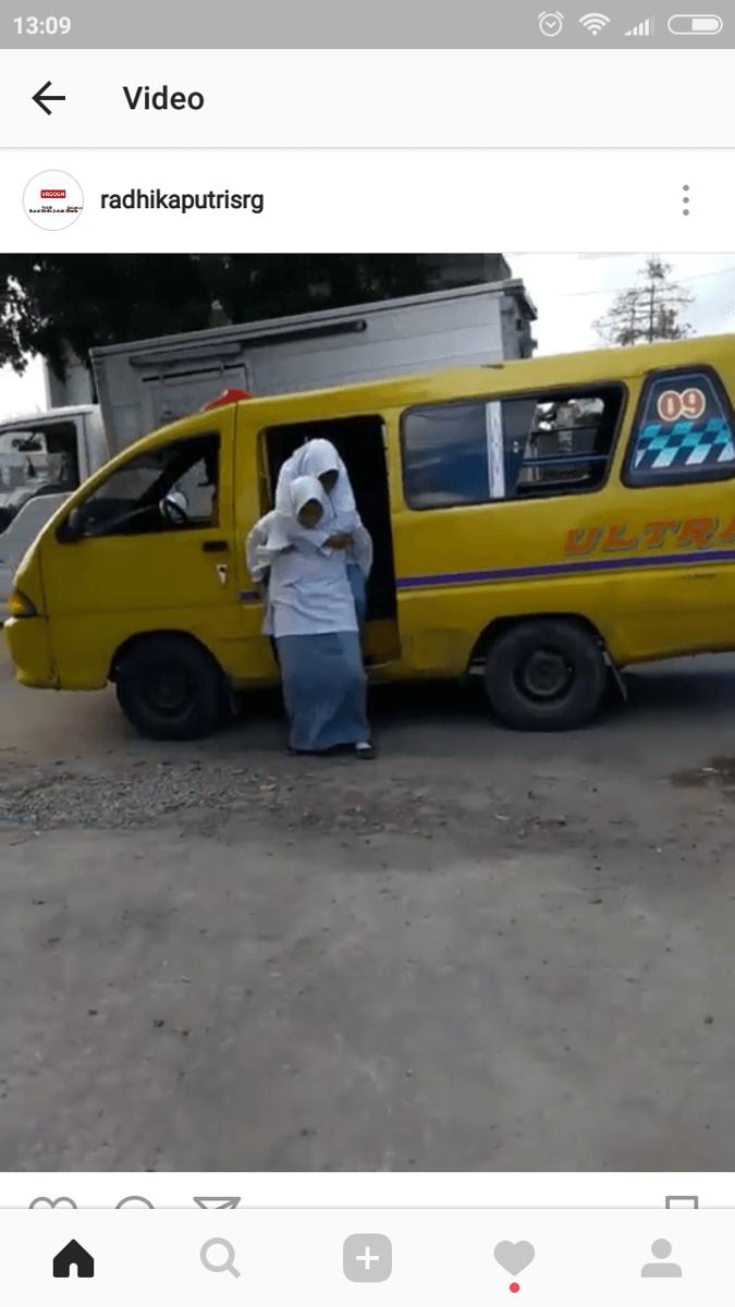 [OPINI] Dinilai Mempermainkan Sopir Angkut, Tingkah 2 Remaja Ini Dihujat Netizen