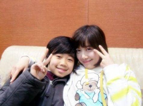 Buat Cewek yang Punya Adik Cowok, Ini 3 Pesan untuk Kamu