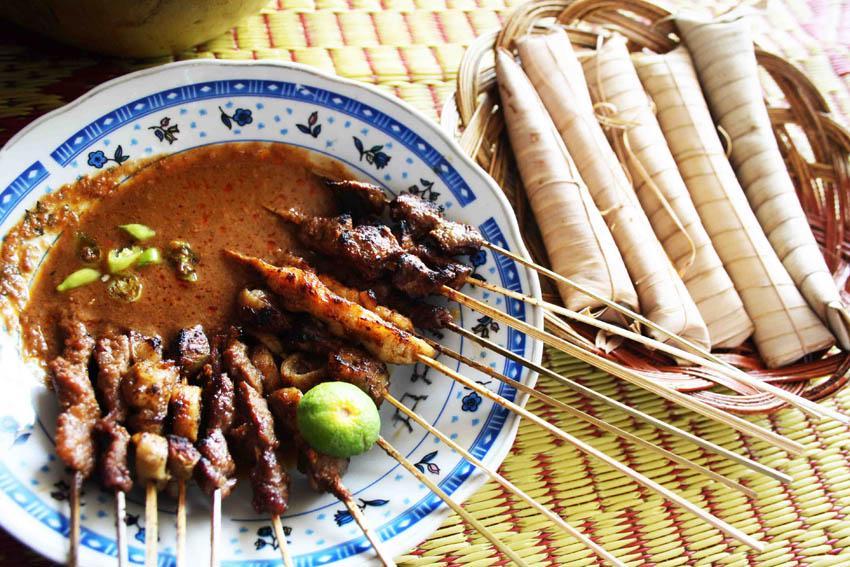 Rekomendasi 4 Kuliner Sate Khas Pulau Lombok yang Harus Kamu Coba