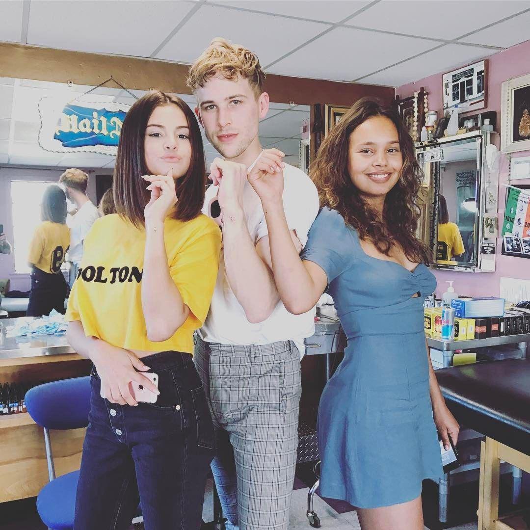 Makna Tato Titik-Koma di Lengan Selena Gomez dan Bintang "13 Reasons Why"